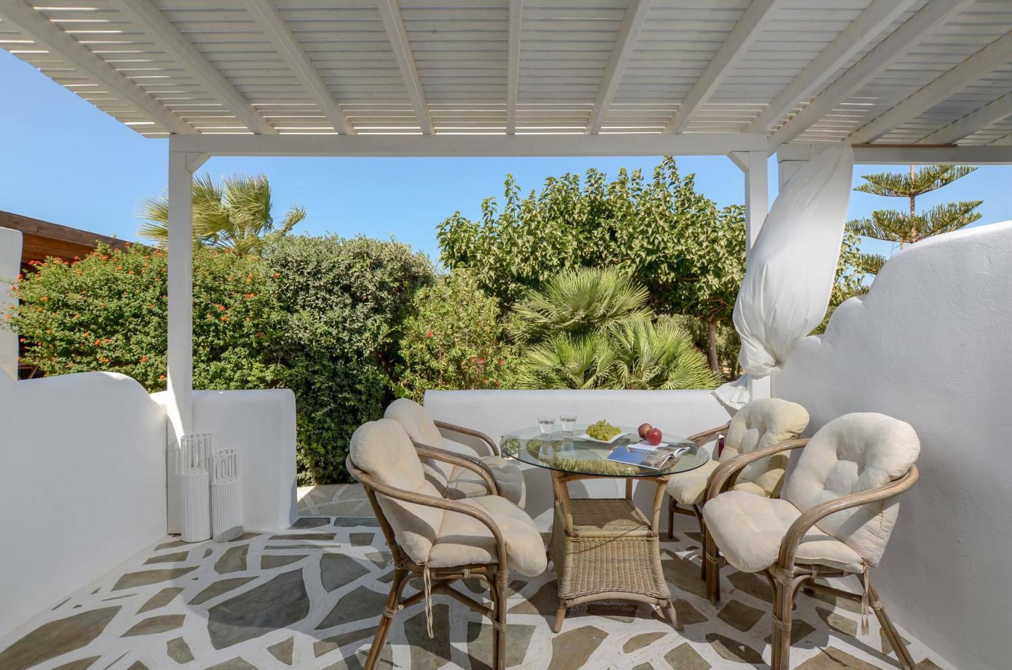 Valena Mare Suites & Apartments Plaka  Room photo