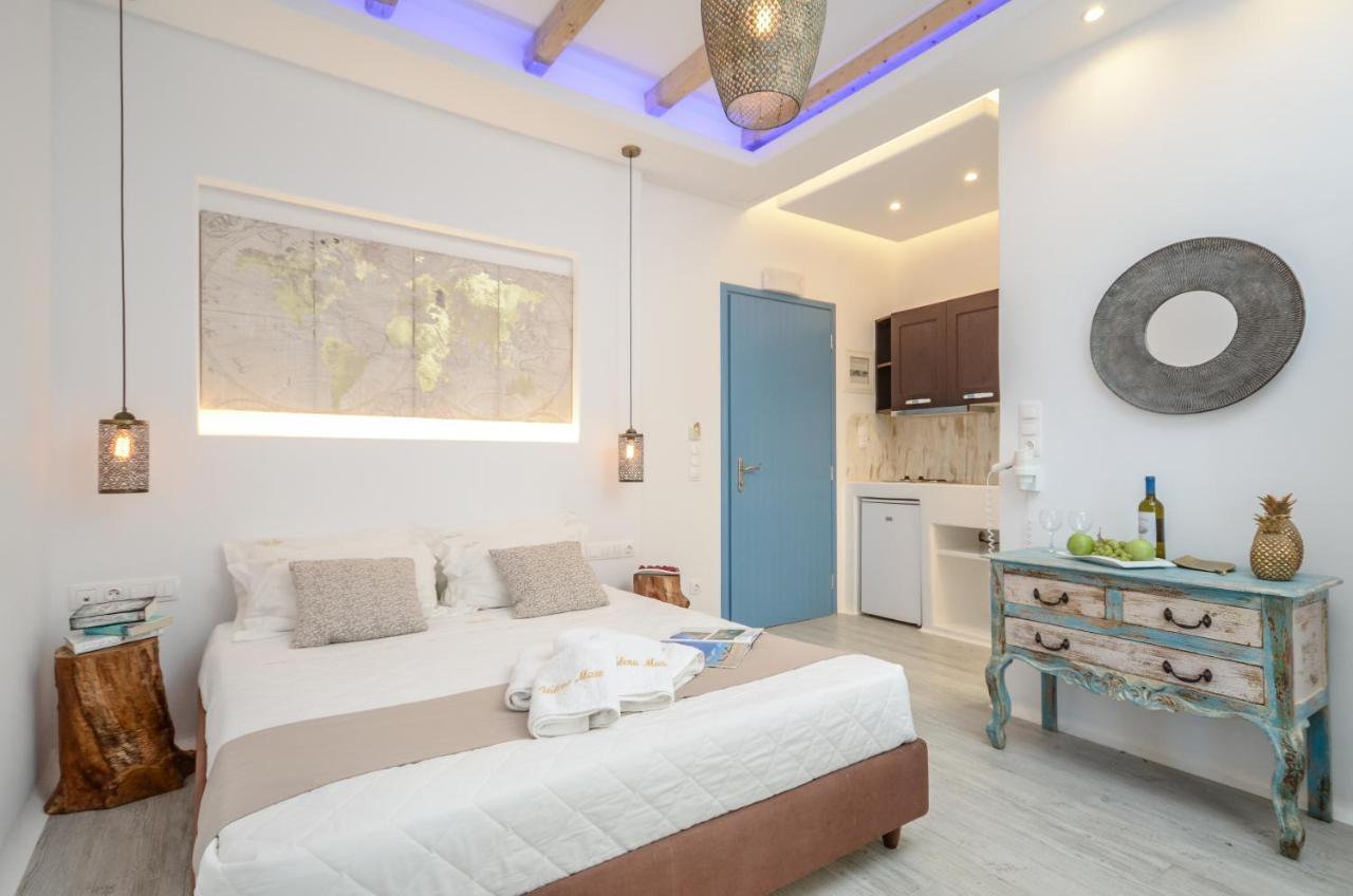 Valena Mare Suites & Apartments Plaka  Exterior photo