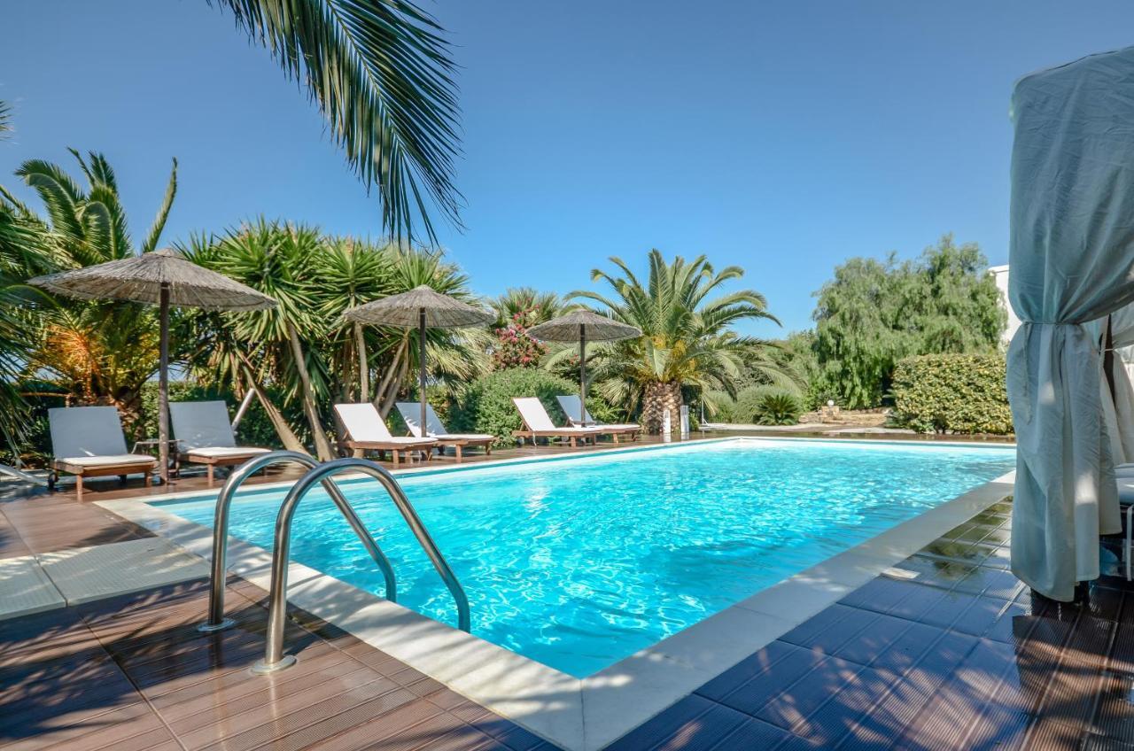 Valena Mare Suites & Apartments Plaka  Exterior photo